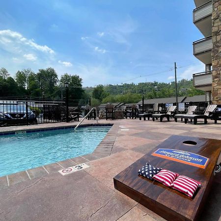 Howard Johnson By Wyndham Downtown Gatlinburg Dış mekan fotoğraf