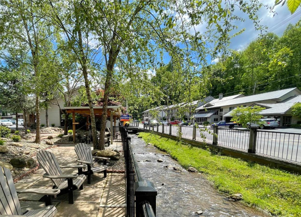 Howard Johnson By Wyndham Downtown Gatlinburg Dış mekan fotoğraf