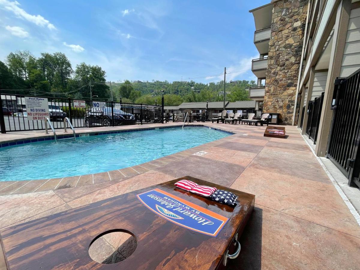Howard Johnson By Wyndham Downtown Gatlinburg Dış mekan fotoğraf