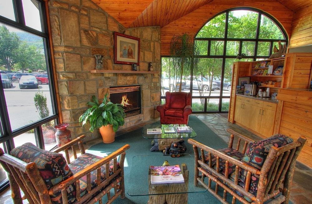Howard Johnson By Wyndham Downtown Gatlinburg Dış mekan fotoğraf